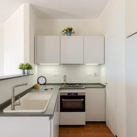 Apartment Joivy With Splendid View And Private Garden In Mulinetti